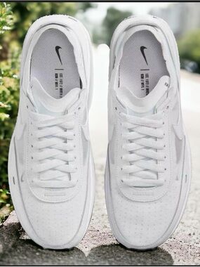 Nike Men’s White Low-Top Athletic Sneakers